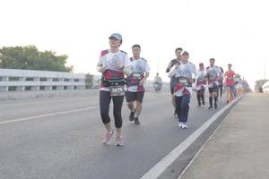 BIB: 2960, 2038, 3875
                            <button type="button" onclick="openModal(6381956)" class="btn btn-primary btn-sm float-right btn-popup" data-toggle="modal" data-target=".modal-high-quality">
                        <i class="fas fa-shopping-cart"></i> Add to Cart
                    </button>
                                            <button type="button" onclick="isThisMe(6381956, true)" class="btn btn-success btn-sm float-right btn-popup btn-isme hidden" data-toggle="tooltip" data-placement="bottom" title="นี่คือรูปของคุณใช่ไหม คลิกที่นี่เพื่อเอาเข้าอัลบั้ม">
                        <i class="fas fa-plus"></i> Add to album
                    </button>
                    <button type="button" onclick="isThisMe(6381956, false)" class="btn btn-warning btn-sm float-right btn-popup btn-isnotme hidden">
                        <i class="fas fa-ban"></i> Remove from album
                    </button>