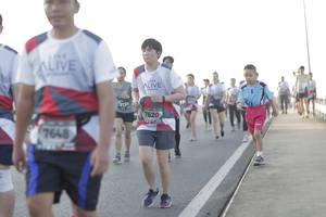 BIB: 3150, 7620, 7648
                            <button type="button" onclick="openModal(6377658)" class="btn btn-primary btn-sm float-right btn-popup" data-toggle="modal" data-target=".modal-high-quality">
                        <i class="fas fa-shopping-cart"></i> Add to Cart
                    </button>
                                            <button type="button" onclick="isThisMe(6377658, true)" class="btn btn-success btn-sm float-right btn-popup btn-isme hidden" data-toggle="tooltip" data-placement="bottom" title="นี่คือรูปของคุณใช่ไหม คลิกที่นี่เพื่อเอาเข้าอัลบั้ม">
                        <i class="fas fa-plus"></i> Add to album
                    </button>
                    <button type="button" onclick="isThisMe(6377658, false)" class="btn btn-warning btn-sm float-right btn-popup btn-isnotme hidden">
                        <i class="fas fa-ban"></i> Remove from album
                    </button>