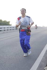 BIB: 7704
                            <button type="button" onclick="openModal(6378150)" class="btn btn-primary btn-sm float-right btn-popup" data-toggle="modal" data-target=".modal-high-quality">
                        <i class="fas fa-shopping-cart"></i> Add to Cart
                    </button>
                                            <button type="button" onclick="isThisMe(6378150, true)" class="btn btn-success btn-sm float-right btn-popup btn-isme hidden" data-toggle="tooltip" data-placement="bottom" title="นี่คือรูปของคุณใช่ไหม คลิกที่นี่เพื่อเอาเข้าอัลบั้ม">
                        <i class="fas fa-plus"></i> Add to album
                    </button>
                    <button type="button" onclick="isThisMe(6378150, false)" class="btn btn-warning btn-sm float-right btn-popup btn-isnotme hidden">
                        <i class="fas fa-ban"></i> Remove from album
                    </button>