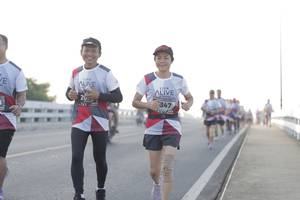 BIB: 347
                            <button type="button" onclick="openModal(6386962)" class="btn btn-primary btn-sm float-right btn-popup" data-toggle="modal" data-target=".modal-high-quality">
                        <i class="fas fa-shopping-cart"></i> Add to Cart
                    </button>
                                            <button type="button" onclick="isThisMe(6386962, true)" class="btn btn-success btn-sm float-right btn-popup btn-isme hidden" data-toggle="tooltip" data-placement="bottom" title="นี่คือรูปของคุณใช่ไหม คลิกที่นี่เพื่อเอาเข้าอัลบั้ม">
                        <i class="fas fa-plus"></i> Add to album
                    </button>
                    <button type="button" onclick="isThisMe(6386962, false)" class="btn btn-warning btn-sm float-right btn-popup btn-isnotme hidden">
                        <i class="fas fa-ban"></i> Remove from album
                    </button>