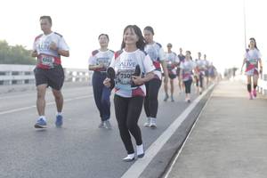 BIB: 6263, 6493, 730
                            <button type="button" onclick="openModal(6377879)" class="btn btn-primary btn-sm float-right btn-popup" data-toggle="modal" data-target=".modal-high-quality">
                        <i class="fas fa-shopping-cart"></i> Add to Cart
                    </button>
                                            <button type="button" onclick="isThisMe(6377879, true)" class="btn btn-success btn-sm float-right btn-popup btn-isme hidden" data-toggle="tooltip" data-placement="bottom" title="นี่คือรูปของคุณใช่ไหม คลิกที่นี่เพื่อเอาเข้าอัลบั้ม">
                        <i class="fas fa-plus"></i> Add to album
                    </button>
                    <button type="button" onclick="isThisMe(6377879, false)" class="btn btn-warning btn-sm float-right btn-popup btn-isnotme hidden">
                        <i class="fas fa-ban"></i> Remove from album
                    </button>