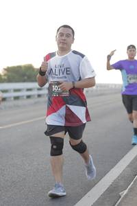 BIB: 302, 128
                            <button type="button" onclick="openModal(6381820)" class="btn btn-primary btn-sm float-right btn-popup" data-toggle="modal" data-target=".modal-high-quality">
                        <i class="fas fa-shopping-cart"></i> Add to Cart
                    </button>
                                            <button type="button" onclick="isThisMe(6381820, true)" class="btn btn-success btn-sm float-right btn-popup btn-isme hidden" data-toggle="tooltip" data-placement="bottom" title="นี่คือรูปของคุณใช่ไหม คลิกที่นี่เพื่อเอาเข้าอัลบั้ม">
                        <i class="fas fa-plus"></i> Add to album
                    </button>
                    <button type="button" onclick="isThisMe(6381820, false)" class="btn btn-warning btn-sm float-right btn-popup btn-isnotme hidden">
                        <i class="fas fa-ban"></i> Remove from album
                    </button>