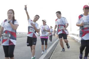 BIB: 7006, 819, 7263
                            <button type="button" onclick="openModal(6387260)" class="btn btn-primary btn-sm float-right btn-popup" data-toggle="modal" data-target=".modal-high-quality">
                        <i class="fas fa-shopping-cart"></i> Add to Cart
                    </button>
                                            <button type="button" onclick="isThisMe(6387260, true)" class="btn btn-success btn-sm float-right btn-popup btn-isme hidden" data-toggle="tooltip" data-placement="bottom" title="นี่คือรูปของคุณใช่ไหม คลิกที่นี่เพื่อเอาเข้าอัลบั้ม">
                        <i class="fas fa-plus"></i> Add to album
                    </button>
                    <button type="button" onclick="isThisMe(6387260, false)" class="btn btn-warning btn-sm float-right btn-popup btn-isnotme hidden">
                        <i class="fas fa-ban"></i> Remove from album
                    </button>