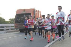 BIB: 6831, 6113, 8003
                            <button type="button" onclick="openModal(6383554)" class="btn btn-primary btn-sm float-right btn-popup" data-toggle="modal" data-target=".modal-high-quality">
                        <i class="fas fa-shopping-cart"></i> Add to Cart
                    </button>
                                            <button type="button" onclick="isThisMe(6383554, true)" class="btn btn-success btn-sm float-right btn-popup btn-isme hidden" data-toggle="tooltip" data-placement="bottom" title="นี่คือรูปของคุณใช่ไหม คลิกที่นี่เพื่อเอาเข้าอัลบั้ม">
                        <i class="fas fa-plus"></i> Add to album
                    </button>
                    <button type="button" onclick="isThisMe(6383554, false)" class="btn btn-warning btn-sm float-right btn-popup btn-isnotme hidden">
                        <i class="fas fa-ban"></i> Remove from album
                    </button>