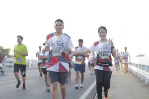 BIB: 7091, 7261
                            <button type="button" onclick="openModal(6387125)" class="btn btn-primary btn-sm float-right btn-popup" data-toggle="modal" data-target=".modal-high-quality">
                        <i class="fas fa-shopping-cart"></i> Add to Cart
                    </button>
                                            <button type="button" onclick="isThisMe(6387125, true)" class="btn btn-success btn-sm float-right btn-popup btn-isme hidden" data-toggle="tooltip" data-placement="bottom" title="นี่คือรูปของคุณใช่ไหม คลิกที่นี่เพื่อเอาเข้าอัลบั้ม">
                        <i class="fas fa-plus"></i> Add to album
                    </button>
                    <button type="button" onclick="isThisMe(6387125, false)" class="btn btn-warning btn-sm float-right btn-popup btn-isnotme hidden">
                        <i class="fas fa-ban"></i> Remove from album
                    </button>