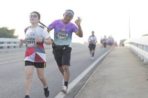 BIB: 7940, 7911
                            <button type="button" onclick="openModal(6382172)" class="btn btn-primary btn-sm float-right btn-popup" data-toggle="modal" data-target=".modal-high-quality">
                        <i class="fas fa-shopping-cart"></i> Add to Cart
                    </button>
                                            <button type="button" onclick="isThisMe(6382172, true)" class="btn btn-success btn-sm float-right btn-popup btn-isme hidden" data-toggle="tooltip" data-placement="bottom" title="นี่คือรูปของคุณใช่ไหม คลิกที่นี่เพื่อเอาเข้าอัลบั้ม">
                        <i class="fas fa-plus"></i> Add to album
                    </button>
                    <button type="button" onclick="isThisMe(6382172, false)" class="btn btn-warning btn-sm float-right btn-popup btn-isnotme hidden">
                        <i class="fas fa-ban"></i> Remove from album
                    </button>