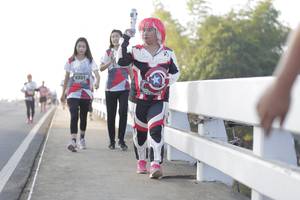 BIB: 6351
                            <button type="button" onclick="openModal(6378221)" class="btn btn-primary btn-sm float-right btn-popup" data-toggle="modal" data-target=".modal-high-quality">
                        <i class="fas fa-shopping-cart"></i> Add to Cart
                    </button>
                                            <button type="button" onclick="isThisMe(6378221, true)" class="btn btn-success btn-sm float-right btn-popup btn-isme hidden" data-toggle="tooltip" data-placement="bottom" title="นี่คือรูปของคุณใช่ไหม คลิกที่นี่เพื่อเอาเข้าอัลบั้ม">
                        <i class="fas fa-plus"></i> Add to album
                    </button>
                    <button type="button" onclick="isThisMe(6378221, false)" class="btn btn-warning btn-sm float-right btn-popup btn-isnotme hidden">
                        <i class="fas fa-ban"></i> Remove from album
                    </button>