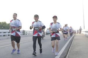 BIB: 2005, 2988, 6347
                            <button type="button" onclick="openModal(6386956)" class="btn btn-primary btn-sm float-right btn-popup" data-toggle="modal" data-target=".modal-high-quality">
                        <i class="fas fa-shopping-cart"></i> Add to Cart
                    </button>
                                            <button type="button" onclick="isThisMe(6386956, true)" class="btn btn-success btn-sm float-right btn-popup btn-isme hidden" data-toggle="tooltip" data-placement="bottom" title="นี่คือรูปของคุณใช่ไหม คลิกที่นี่เพื่อเอาเข้าอัลบั้ม">
                        <i class="fas fa-plus"></i> Add to album
                    </button>
                    <button type="button" onclick="isThisMe(6386956, false)" class="btn btn-warning btn-sm float-right btn-popup btn-isnotme hidden">
                        <i class="fas fa-ban"></i> Remove from album
                    </button>