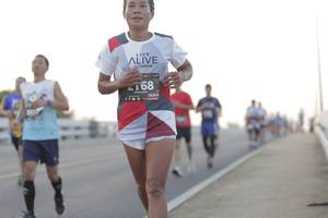 BIB: 128
                            <button type="button" onclick="openModal(6381032)" class="btn btn-primary btn-sm float-right btn-popup" data-toggle="modal" data-target=".modal-high-quality">
                        <i class="fas fa-shopping-cart"></i> Add to Cart
                    </button>
                                            <button type="button" onclick="isThisMe(6381032, true)" class="btn btn-success btn-sm float-right btn-popup btn-isme hidden" data-toggle="tooltip" data-placement="bottom" title="นี่คือรูปของคุณใช่ไหม คลิกที่นี่เพื่อเอาเข้าอัลบั้ม">
                        <i class="fas fa-plus"></i> Add to album
                    </button>
                    <button type="button" onclick="isThisMe(6381032, false)" class="btn btn-warning btn-sm float-right btn-popup btn-isnotme hidden">
                        <i class="fas fa-ban"></i> Remove from album
                    </button>