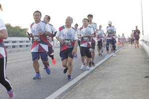 BIB: 054, 2851, 2943
                            <button type="button" onclick="openModal(6383673)" class="btn btn-primary btn-sm float-right btn-popup" data-toggle="modal" data-target=".modal-high-quality">
                        <i class="fas fa-shopping-cart"></i> Add to Cart
                    </button>
                                            <button type="button" onclick="isThisMe(6383673, true)" class="btn btn-success btn-sm float-right btn-popup btn-isme hidden" data-toggle="tooltip" data-placement="bottom" title="นี่คือรูปของคุณใช่ไหม คลิกที่นี่เพื่อเอาเข้าอัลบั้ม">
                        <i class="fas fa-plus"></i> Add to album
                    </button>
                    <button type="button" onclick="isThisMe(6383673, false)" class="btn btn-warning btn-sm float-right btn-popup btn-isnotme hidden">
                        <i class="fas fa-ban"></i> Remove from album
                    </button>