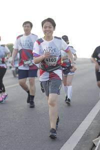 BIB: 4103, 3800
                            <button type="button" onclick="openModal(6387232)" class="btn btn-primary btn-sm float-right btn-popup" data-toggle="modal" data-target=".modal-high-quality">
                        <i class="fas fa-shopping-cart"></i> Add to Cart
                    </button>
                                            <button type="button" onclick="isThisMe(6387232, true)" class="btn btn-success btn-sm float-right btn-popup btn-isme hidden" data-toggle="tooltip" data-placement="bottom" title="นี่คือรูปของคุณใช่ไหม คลิกที่นี่เพื่อเอาเข้าอัลบั้ม">
                        <i class="fas fa-plus"></i> Add to album
                    </button>
                    <button type="button" onclick="isThisMe(6387232, false)" class="btn btn-warning btn-sm float-right btn-popup btn-isnotme hidden">
                        <i class="fas fa-ban"></i> Remove from album
                    </button>