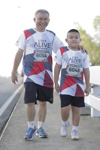 BIB: 6054, 6048
                            <button type="button" onclick="openModal(6378127)" class="btn btn-primary btn-sm float-right btn-popup" data-toggle="modal" data-target=".modal-high-quality">
                        <i class="fas fa-shopping-cart"></i> Add to Cart
                    </button>
                                            <button type="button" onclick="isThisMe(6378127, true)" class="btn btn-success btn-sm float-right btn-popup btn-isme hidden" data-toggle="tooltip" data-placement="bottom" title="นี่คือรูปของคุณใช่ไหม คลิกที่นี่เพื่อเอาเข้าอัลบั้ม">
                        <i class="fas fa-plus"></i> Add to album
                    </button>
                    <button type="button" onclick="isThisMe(6378127, false)" class="btn btn-warning btn-sm float-right btn-popup btn-isnotme hidden">
                        <i class="fas fa-ban"></i> Remove from album
                    </button>