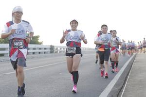 BIB: 7032, 3012, 7840
                            <button type="button" onclick="openModal(6384239)" class="btn btn-primary btn-sm float-right btn-popup" data-toggle="modal" data-target=".modal-high-quality">
                        <i class="fas fa-shopping-cart"></i> Add to Cart
                    </button>
                                            <button type="button" onclick="isThisMe(6384239, true)" class="btn btn-success btn-sm float-right btn-popup btn-isme hidden" data-toggle="tooltip" data-placement="bottom" title="นี่คือรูปของคุณใช่ไหม คลิกที่นี่เพื่อเอาเข้าอัลบั้ม">
                        <i class="fas fa-plus"></i> Add to album
                    </button>
                    <button type="button" onclick="isThisMe(6384239, false)" class="btn btn-warning btn-sm float-right btn-popup btn-isnotme hidden">
                        <i class="fas fa-ban"></i> Remove from album
                    </button>