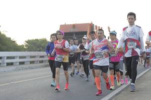 BIB: 6831, 025, 6113, 8003
                            <button type="button" onclick="openModal(6383555)" class="btn btn-primary btn-sm float-right btn-popup" data-toggle="modal" data-target=".modal-high-quality">
                        <i class="fas fa-shopping-cart"></i> Add to Cart
                    </button>
                                            <button type="button" onclick="isThisMe(6383555, true)" class="btn btn-success btn-sm float-right btn-popup btn-isme hidden" data-toggle="tooltip" data-placement="bottom" title="นี่คือรูปของคุณใช่ไหม คลิกที่นี่เพื่อเอาเข้าอัลบั้ม">
                        <i class="fas fa-plus"></i> Add to album
                    </button>
                    <button type="button" onclick="isThisMe(6383555, false)" class="btn btn-warning btn-sm float-right btn-popup btn-isnotme hidden">
                        <i class="fas fa-ban"></i> Remove from album
                    </button>