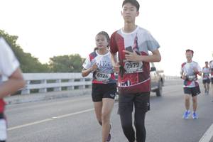 BIB: 7979, 6724, 3607
                            <button type="button" onclick="openModal(6384136)" class="btn btn-primary btn-sm float-right btn-popup" data-toggle="modal" data-target=".modal-high-quality">
                        <i class="fas fa-shopping-cart"></i> Add to Cart
                    </button>
                                            <button type="button" onclick="isThisMe(6384136, true)" class="btn btn-success btn-sm float-right btn-popup btn-isme hidden" data-toggle="tooltip" data-placement="bottom" title="นี่คือรูปของคุณใช่ไหม คลิกที่นี่เพื่อเอาเข้าอัลบั้ม">
                        <i class="fas fa-plus"></i> Add to album
                    </button>
                    <button type="button" onclick="isThisMe(6384136, false)" class="btn btn-warning btn-sm float-right btn-popup btn-isnotme hidden">
                        <i class="fas fa-ban"></i> Remove from album
                    </button>