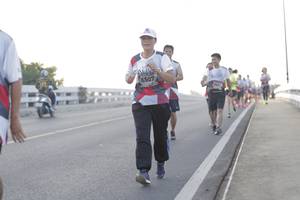 BIB: 6507
                            <button type="button" onclick="openModal(6384201)" class="btn btn-primary btn-sm float-right btn-popup" data-toggle="modal" data-target=".modal-high-quality">
                        <i class="fas fa-shopping-cart"></i> Add to Cart
                    </button>
                                            <button type="button" onclick="isThisMe(6384201, true)" class="btn btn-success btn-sm float-right btn-popup btn-isme hidden" data-toggle="tooltip" data-placement="bottom" title="นี่คือรูปของคุณใช่ไหม คลิกที่นี่เพื่อเอาเข้าอัลบั้ม">
                        <i class="fas fa-plus"></i> Add to album
                    </button>
                    <button type="button" onclick="isThisMe(6384201, false)" class="btn btn-warning btn-sm float-right btn-popup btn-isnotme hidden">
                        <i class="fas fa-ban"></i> Remove from album
                    </button>