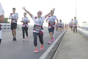 BIB: 2100, 6638, 7439
                            <button type="button" onclick="openModal(6385012)" class="btn btn-primary btn-sm float-right btn-popup" data-toggle="modal" data-target=".modal-high-quality">
                        <i class="fas fa-shopping-cart"></i> Add to Cart
                    </button>
                                            <button type="button" onclick="isThisMe(6385012, true)" class="btn btn-success btn-sm float-right btn-popup btn-isme hidden" data-toggle="tooltip" data-placement="bottom" title="นี่คือรูปของคุณใช่ไหม คลิกที่นี่เพื่อเอาเข้าอัลบั้ม">
                        <i class="fas fa-plus"></i> Add to album
                    </button>
                    <button type="button" onclick="isThisMe(6385012, false)" class="btn btn-warning btn-sm float-right btn-popup btn-isnotme hidden">
                        <i class="fas fa-ban"></i> Remove from album
                    </button>