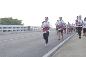 BIB: 634
                            <button type="button" onclick="openModal(6383524)" class="btn btn-primary btn-sm float-right btn-popup" data-toggle="modal" data-target=".modal-high-quality">
                        <i class="fas fa-shopping-cart"></i> Add to Cart
                    </button>
                                            <button type="button" onclick="isThisMe(6383524, true)" class="btn btn-success btn-sm float-right btn-popup btn-isme hidden" data-toggle="tooltip" data-placement="bottom" title="นี่คือรูปของคุณใช่ไหม คลิกที่นี่เพื่อเอาเข้าอัลบั้ม">
                        <i class="fas fa-plus"></i> Add to album
                    </button>
                    <button type="button" onclick="isThisMe(6383524, false)" class="btn btn-warning btn-sm float-right btn-popup btn-isnotme hidden">
                        <i class="fas fa-ban"></i> Remove from album
                    </button>