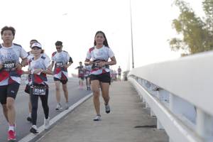 BIB: 2612, 2607, 2144
                            <button type="button" onclick="openModal(6380917)" class="btn btn-primary btn-sm float-right btn-popup" data-toggle="modal" data-target=".modal-high-quality">
                        <i class="fas fa-shopping-cart"></i> Add to Cart
                    </button>
                                            <button type="button" onclick="isThisMe(6380917, true)" class="btn btn-success btn-sm float-right btn-popup btn-isme hidden" data-toggle="tooltip" data-placement="bottom" title="นี่คือรูปของคุณใช่ไหม คลิกที่นี่เพื่อเอาเข้าอัลบั้ม">
                        <i class="fas fa-plus"></i> Add to album
                    </button>
                    <button type="button" onclick="isThisMe(6380917, false)" class="btn btn-warning btn-sm float-right btn-popup btn-isnotme hidden">
                        <i class="fas fa-ban"></i> Remove from album
                    </button>