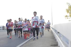 BIB: 6831, 0003
                            <button type="button" onclick="openModal(6383539)" class="btn btn-primary btn-sm float-right btn-popup" data-toggle="modal" data-target=".modal-high-quality">
                        <i class="fas fa-shopping-cart"></i> Add to Cart
                    </button>
                                            <button type="button" onclick="isThisMe(6383539, true)" class="btn btn-success btn-sm float-right btn-popup btn-isme hidden" data-toggle="tooltip" data-placement="bottom" title="นี่คือรูปของคุณใช่ไหม คลิกที่นี่เพื่อเอาเข้าอัลบั้ม">
                        <i class="fas fa-plus"></i> Add to album
                    </button>
                    <button type="button" onclick="isThisMe(6383539, false)" class="btn btn-warning btn-sm float-right btn-popup btn-isnotme hidden">
                        <i class="fas fa-ban"></i> Remove from album
                    </button>