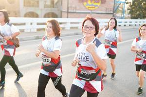 BIB: 7322, 6607, 969, 932
                            <button type="button" onclick="openModal(6470354)" class="btn btn-primary btn-sm float-right btn-popup" data-toggle="modal" data-target=".modal-high-quality">
                        <i class="fas fa-shopping-cart"></i> Add to Cart
                    </button>
                                            <button type="button" onclick="isThisMe(6470354, true)" class="btn btn-success btn-sm float-right btn-popup btn-isme hidden" data-toggle="tooltip" data-placement="bottom" title="นี่คือรูปของคุณใช่ไหม คลิกที่นี่เพื่อเอาเข้าอัลบั้ม">
                        <i class="fas fa-plus"></i> Add to album
                    </button>
                    <button type="button" onclick="isThisMe(6470354, false)" class="btn btn-warning btn-sm float-right btn-popup btn-isnotme hidden">
                        <i class="fas fa-ban"></i> Remove from album
                    </button>