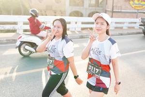 BIB: 3117, 817
                            <button type="button" onclick="openModal(6436730)" class="btn btn-primary btn-sm float-right btn-popup" data-toggle="modal" data-target=".modal-high-quality">
                        <i class="fas fa-shopping-cart"></i> Add to Cart
                    </button>
                                            <button type="button" onclick="isThisMe(6436730, true)" class="btn btn-success btn-sm float-right btn-popup btn-isme hidden" data-toggle="tooltip" data-placement="bottom" title="นี่คือรูปของคุณใช่ไหม คลิกที่นี่เพื่อเอาเข้าอัลบั้ม">
                        <i class="fas fa-plus"></i> Add to album
                    </button>
                    <button type="button" onclick="isThisMe(6436730, false)" class="btn btn-warning btn-sm float-right btn-popup btn-isnotme hidden">
                        <i class="fas fa-ban"></i> Remove from album
                    </button>