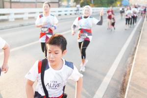 BIB: 197
                            <button type="button" onclick="openModal(6436315)" class="btn btn-primary btn-sm float-right btn-popup" data-toggle="modal" data-target=".modal-high-quality">
                        <i class="fas fa-shopping-cart"></i> Add to Cart
                    </button>
                                            <button type="button" onclick="isThisMe(6436315, true)" class="btn btn-success btn-sm float-right btn-popup btn-isme hidden" data-toggle="tooltip" data-placement="bottom" title="นี่คือรูปของคุณใช่ไหม คลิกที่นี่เพื่อเอาเข้าอัลบั้ม">
                        <i class="fas fa-plus"></i> Add to album
                    </button>
                    <button type="button" onclick="isThisMe(6436315, false)" class="btn btn-warning btn-sm float-right btn-popup btn-isnotme hidden">
                        <i class="fas fa-ban"></i> Remove from album
                    </button>