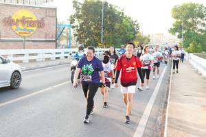 BIB: 6294
                            <button type="button" onclick="openModal(6436744)" class="btn btn-primary btn-sm float-right btn-popup" data-toggle="modal" data-target=".modal-high-quality">
                        <i class="fas fa-shopping-cart"></i> Add to Cart
                    </button>
                                            <button type="button" onclick="isThisMe(6436744, true)" class="btn btn-success btn-sm float-right btn-popup btn-isme hidden" data-toggle="tooltip" data-placement="bottom" title="นี่คือรูปของคุณใช่ไหม คลิกที่นี่เพื่อเอาเข้าอัลบั้ม">
                        <i class="fas fa-plus"></i> Add to album
                    </button>
                    <button type="button" onclick="isThisMe(6436744, false)" class="btn btn-warning btn-sm float-right btn-popup btn-isnotme hidden">
                        <i class="fas fa-ban"></i> Remove from album
                    </button>