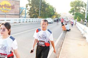 BIB: 2205
                            <button type="button" onclick="openModal(6436909)" class="btn btn-primary btn-sm float-right btn-popup" data-toggle="modal" data-target=".modal-high-quality">
                        <i class="fas fa-shopping-cart"></i> Add to Cart
                    </button>
                                            <button type="button" onclick="isThisMe(6436909, true)" class="btn btn-success btn-sm float-right btn-popup btn-isme hidden" data-toggle="tooltip" data-placement="bottom" title="นี่คือรูปของคุณใช่ไหม คลิกที่นี่เพื่อเอาเข้าอัลบั้ม">
                        <i class="fas fa-plus"></i> Add to album
                    </button>
                    <button type="button" onclick="isThisMe(6436909, false)" class="btn btn-warning btn-sm float-right btn-popup btn-isnotme hidden">
                        <i class="fas fa-ban"></i> Remove from album
                    </button>