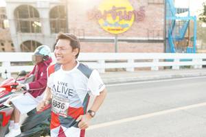 BIB: 6936
                            <button type="button" onclick="openModal(6437028)" class="btn btn-primary btn-sm float-right btn-popup" data-toggle="modal" data-target=".modal-high-quality">
                        <i class="fas fa-shopping-cart"></i> Add to Cart
                    </button>
                                            <button type="button" onclick="isThisMe(6437028, true)" class="btn btn-success btn-sm float-right btn-popup btn-isme hidden" data-toggle="tooltip" data-placement="bottom" title="นี่คือรูปของคุณใช่ไหม คลิกที่นี่เพื่อเอาเข้าอัลบั้ม">
                        <i class="fas fa-plus"></i> Add to album
                    </button>
                    <button type="button" onclick="isThisMe(6437028, false)" class="btn btn-warning btn-sm float-right btn-popup btn-isnotme hidden">
                        <i class="fas fa-ban"></i> Remove from album
                    </button>