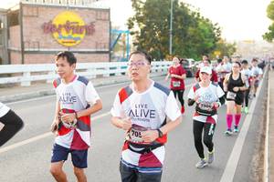 BIB: 7304, 705
                            <button type="button" onclick="openModal(6469705)" class="btn btn-primary btn-sm float-right btn-popup" data-toggle="modal" data-target=".modal-high-quality">
                        <i class="fas fa-shopping-cart"></i> Add to Cart
                    </button>
                                            <button type="button" onclick="isThisMe(6469705, true)" class="btn btn-success btn-sm float-right btn-popup btn-isme hidden" data-toggle="tooltip" data-placement="bottom" title="นี่คือรูปของคุณใช่ไหม คลิกที่นี่เพื่อเอาเข้าอัลบั้ม">
                        <i class="fas fa-plus"></i> Add to album
                    </button>
                    <button type="button" onclick="isThisMe(6469705, false)" class="btn btn-warning btn-sm float-right btn-popup btn-isnotme hidden">
                        <i class="fas fa-ban"></i> Remove from album
                    </button>