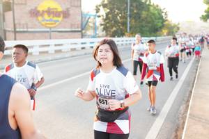 BIB: 1603, 651
                            <button type="button" onclick="openModal(6436238)" class="btn btn-primary btn-sm float-right btn-popup" data-toggle="modal" data-target=".modal-high-quality">
                        <i class="fas fa-shopping-cart"></i> Add to Cart
                    </button>
                                            <button type="button" onclick="isThisMe(6436238, true)" class="btn btn-success btn-sm float-right btn-popup btn-isme hidden" data-toggle="tooltip" data-placement="bottom" title="นี่คือรูปของคุณใช่ไหม คลิกที่นี่เพื่อเอาเข้าอัลบั้ม">
                        <i class="fas fa-plus"></i> Add to album
                    </button>
                    <button type="button" onclick="isThisMe(6436238, false)" class="btn btn-warning btn-sm float-right btn-popup btn-isnotme hidden">
                        <i class="fas fa-ban"></i> Remove from album
                    </button>