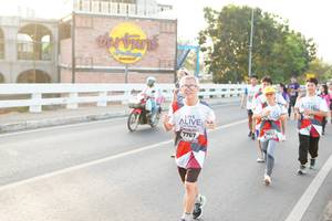 BIB: 7767, 7432
                            <button type="button" onclick="openModal(6436004)" class="btn btn-primary btn-sm float-right btn-popup" data-toggle="modal" data-target=".modal-high-quality">
                        <i class="fas fa-shopping-cart"></i> Add to Cart
                    </button>
                                            <button type="button" onclick="isThisMe(6436004, true)" class="btn btn-success btn-sm float-right btn-popup btn-isme hidden" data-toggle="tooltip" data-placement="bottom" title="นี่คือรูปของคุณใช่ไหม คลิกที่นี่เพื่อเอาเข้าอัลบั้ม">
                        <i class="fas fa-plus"></i> Add to album
                    </button>
                    <button type="button" onclick="isThisMe(6436004, false)" class="btn btn-warning btn-sm float-right btn-popup btn-isnotme hidden">
                        <i class="fas fa-ban"></i> Remove from album
                    </button>