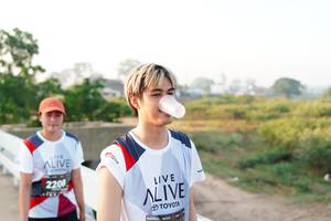 BIB: 2208
                            <button type="button" onclick="openModal(6406678)" class="btn btn-primary btn-sm float-right btn-popup" data-toggle="modal" data-target=".modal-high-quality">
                        <i class="fas fa-shopping-cart"></i> Add to Cart
                    </button>
                                            <button type="button" onclick="isThisMe(6406678, true)" class="btn btn-success btn-sm float-right btn-popup btn-isme hidden" data-toggle="tooltip" data-placement="bottom" title="นี่คือรูปของคุณใช่ไหม คลิกที่นี่เพื่อเอาเข้าอัลบั้ม">
                        <i class="fas fa-plus"></i> Add to album
                    </button>
                    <button type="button" onclick="isThisMe(6406678, false)" class="btn btn-warning btn-sm float-right btn-popup btn-isnotme hidden">
                        <i class="fas fa-ban"></i> Remove from album
                    </button>