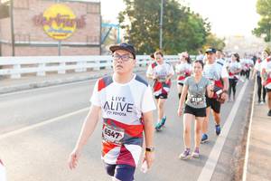 BIB: 3150, 6547
                            <button type="button" onclick="openModal(6436498)" class="btn btn-primary btn-sm float-right btn-popup" data-toggle="modal" data-target=".modal-high-quality">
                        <i class="fas fa-shopping-cart"></i> Add to Cart
                    </button>
                                            <button type="button" onclick="isThisMe(6436498, true)" class="btn btn-success btn-sm float-right btn-popup btn-isme hidden" data-toggle="tooltip" data-placement="bottom" title="นี่คือรูปของคุณใช่ไหม คลิกที่นี่เพื่อเอาเข้าอัลบั้ม">
                        <i class="fas fa-plus"></i> Add to album
                    </button>
                    <button type="button" onclick="isThisMe(6436498, false)" class="btn btn-warning btn-sm float-right btn-popup btn-isnotme hidden">
                        <i class="fas fa-ban"></i> Remove from album
                    </button>