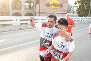 BIB: 2965, 6828
                            <button type="button" onclick="openModal(6470144)" class="btn btn-primary btn-sm float-right btn-popup" data-toggle="modal" data-target=".modal-high-quality">
                        <i class="fas fa-shopping-cart"></i> Add to Cart
                    </button>
                                            <button type="button" onclick="isThisMe(6470144, true)" class="btn btn-success btn-sm float-right btn-popup btn-isme hidden" data-toggle="tooltip" data-placement="bottom" title="นี่คือรูปของคุณใช่ไหม คลิกที่นี่เพื่อเอาเข้าอัลบั้ม">
                        <i class="fas fa-plus"></i> Add to album
                    </button>
                    <button type="button" onclick="isThisMe(6470144, false)" class="btn btn-warning btn-sm float-right btn-popup btn-isnotme hidden">
                        <i class="fas fa-ban"></i> Remove from album
                    </button>