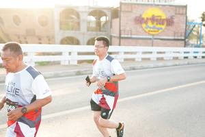 BIB: 068
                            <button type="button" onclick="openModal(6406451)" class="btn btn-primary btn-sm float-right btn-popup" data-toggle="modal" data-target=".modal-high-quality">
                        <i class="fas fa-shopping-cart"></i> Add to Cart
                    </button>
                                            <button type="button" onclick="isThisMe(6406451, true)" class="btn btn-success btn-sm float-right btn-popup btn-isme hidden" data-toggle="tooltip" data-placement="bottom" title="นี่คือรูปของคุณใช่ไหม คลิกที่นี่เพื่อเอาเข้าอัลบั้ม">
                        <i class="fas fa-plus"></i> Add to album
                    </button>
                    <button type="button" onclick="isThisMe(6406451, false)" class="btn btn-warning btn-sm float-right btn-popup btn-isnotme hidden">
                        <i class="fas fa-ban"></i> Remove from album
                    </button>