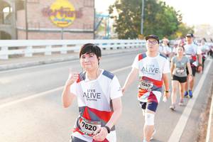 BIB: 6547, 7620
                            <button type="button" onclick="openModal(6436494)" class="btn btn-primary btn-sm float-right btn-popup" data-toggle="modal" data-target=".modal-high-quality">
                        <i class="fas fa-shopping-cart"></i> Add to Cart
                    </button>
                                            <button type="button" onclick="isThisMe(6436494, true)" class="btn btn-success btn-sm float-right btn-popup btn-isme hidden" data-toggle="tooltip" data-placement="bottom" title="นี่คือรูปของคุณใช่ไหม คลิกที่นี่เพื่อเอาเข้าอัลบั้ม">
                        <i class="fas fa-plus"></i> Add to album
                    </button>
                    <button type="button" onclick="isThisMe(6436494, false)" class="btn btn-warning btn-sm float-right btn-popup btn-isnotme hidden">
                        <i class="fas fa-ban"></i> Remove from album
                    </button>