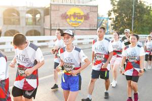 BIB: 6710, 7983, 7781, 6360, 028
                            <button type="button" onclick="openModal(6470246)" class="btn btn-primary btn-sm float-right btn-popup" data-toggle="modal" data-target=".modal-high-quality">
                        <i class="fas fa-shopping-cart"></i> Add to Cart
                    </button>
                                            <button type="button" onclick="isThisMe(6470246, true)" class="btn btn-success btn-sm float-right btn-popup btn-isme hidden" data-toggle="tooltip" data-placement="bottom" title="นี่คือรูปของคุณใช่ไหม คลิกที่นี่เพื่อเอาเข้าอัลบั้ม">
                        <i class="fas fa-plus"></i> Add to album
                    </button>
                    <button type="button" onclick="isThisMe(6470246, false)" class="btn btn-warning btn-sm float-right btn-popup btn-isnotme hidden">
                        <i class="fas fa-ban"></i> Remove from album
                    </button>