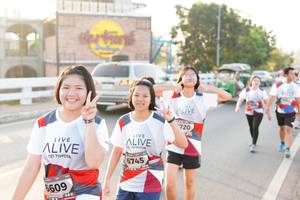 BIB: 720, 6745, 6609
                            <button type="button" onclick="openModal(6436474)" class="btn btn-primary btn-sm float-right btn-popup" data-toggle="modal" data-target=".modal-high-quality">
                        <i class="fas fa-shopping-cart"></i> Add to Cart
                    </button>
                                            <button type="button" onclick="isThisMe(6436474, true)" class="btn btn-success btn-sm float-right btn-popup btn-isme hidden" data-toggle="tooltip" data-placement="bottom" title="นี่คือรูปของคุณใช่ไหม คลิกที่นี่เพื่อเอาเข้าอัลบั้ม">
                        <i class="fas fa-plus"></i> Add to album
                    </button>
                    <button type="button" onclick="isThisMe(6436474, false)" class="btn btn-warning btn-sm float-right btn-popup btn-isnotme hidden">
                        <i class="fas fa-ban"></i> Remove from album
                    </button>