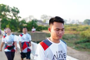 BIB: 
                            <button type="button" onclick="openModal(6406656)" class="btn btn-primary btn-sm float-right btn-popup" data-toggle="modal" data-target=".modal-high-quality">
                        <i class="fas fa-shopping-cart"></i> Add to Cart
                    </button>
                                            <button type="button" onclick="isThisMe(6406656, true)" class="btn btn-success btn-sm float-right btn-popup btn-isme hidden" data-toggle="tooltip" data-placement="bottom" title="นี่คือรูปของคุณใช่ไหม คลิกที่นี่เพื่อเอาเข้าอัลบั้ม">
                        <i class="fas fa-plus"></i> Add to album
                    </button>
                    <button type="button" onclick="isThisMe(6406656, false)" class="btn btn-warning btn-sm float-right btn-popup btn-isnotme hidden">
                        <i class="fas fa-ban"></i> Remove from album
                    </button>