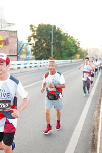 BIB: 757
                            <button type="button" onclick="openModal(6409270)" class="btn btn-primary btn-sm float-right btn-popup" data-toggle="modal" data-target=".modal-high-quality">
                        <i class="fas fa-shopping-cart"></i> Add to Cart
                    </button>
                                            <button type="button" onclick="isThisMe(6409270, true)" class="btn btn-success btn-sm float-right btn-popup btn-isme hidden" data-toggle="tooltip" data-placement="bottom" title="นี่คือรูปของคุณใช่ไหม คลิกที่นี่เพื่อเอาเข้าอัลบั้ม">
                        <i class="fas fa-plus"></i> Add to album
                    </button>
                    <button type="button" onclick="isThisMe(6409270, false)" class="btn btn-warning btn-sm float-right btn-popup btn-isnotme hidden">
                        <i class="fas fa-ban"></i> Remove from album
                    </button>