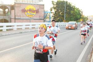 BIB: 6866, 6678
                            <button type="button" onclick="openModal(6410058)" class="btn btn-primary btn-sm float-right btn-popup" data-toggle="modal" data-target=".modal-high-quality">
                        <i class="fas fa-shopping-cart"></i> Add to Cart
                    </button>
                                            <button type="button" onclick="isThisMe(6410058, true)" class="btn btn-success btn-sm float-right btn-popup btn-isme hidden" data-toggle="tooltip" data-placement="bottom" title="นี่คือรูปของคุณใช่ไหม คลิกที่นี่เพื่อเอาเข้าอัลบั้ม">
                        <i class="fas fa-plus"></i> Add to album
                    </button>
                    <button type="button" onclick="isThisMe(6410058, false)" class="btn btn-warning btn-sm float-right btn-popup btn-isnotme hidden">
                        <i class="fas fa-ban"></i> Remove from album
                    </button>