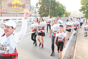 BIB: 7203, 6041, 7557, 532
                            <button type="button" onclick="openModal(6436418)" class="btn btn-primary btn-sm float-right btn-popup" data-toggle="modal" data-target=".modal-high-quality">
                        <i class="fas fa-shopping-cart"></i> Add to Cart
                    </button>
                                            <button type="button" onclick="isThisMe(6436418, true)" class="btn btn-success btn-sm float-right btn-popup btn-isme hidden" data-toggle="tooltip" data-placement="bottom" title="นี่คือรูปของคุณใช่ไหม คลิกที่นี่เพื่อเอาเข้าอัลบั้ม">
                        <i class="fas fa-plus"></i> Add to album
                    </button>
                    <button type="button" onclick="isThisMe(6436418, false)" class="btn btn-warning btn-sm float-right btn-popup btn-isnotme hidden">
                        <i class="fas fa-ban"></i> Remove from album
                    </button>