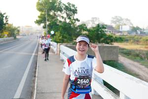 BIB: 2640
                            <button type="button" onclick="openModal(6437430)" class="btn btn-primary btn-sm float-right btn-popup" data-toggle="modal" data-target=".modal-high-quality">
                        <i class="fas fa-shopping-cart"></i> Add to Cart
                    </button>
                                            <button type="button" onclick="isThisMe(6437430, true)" class="btn btn-success btn-sm float-right btn-popup btn-isme hidden" data-toggle="tooltip" data-placement="bottom" title="นี่คือรูปของคุณใช่ไหม คลิกที่นี่เพื่อเอาเข้าอัลบั้ม">
                        <i class="fas fa-plus"></i> Add to album
                    </button>
                    <button type="button" onclick="isThisMe(6437430, false)" class="btn btn-warning btn-sm float-right btn-popup btn-isnotme hidden">
                        <i class="fas fa-ban"></i> Remove from album
                    </button>