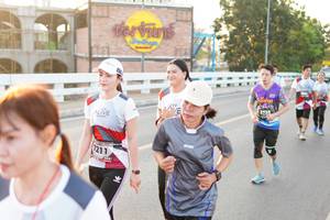 BIB: 3735, 7211
                            <button type="button" onclick="openModal(6469917)" class="btn btn-primary btn-sm float-right btn-popup" data-toggle="modal" data-target=".modal-high-quality">
                        <i class="fas fa-shopping-cart"></i> Add to Cart
                    </button>
                                            <button type="button" onclick="isThisMe(6469917, true)" class="btn btn-success btn-sm float-right btn-popup btn-isme hidden" data-toggle="tooltip" data-placement="bottom" title="นี่คือรูปของคุณใช่ไหม คลิกที่นี่เพื่อเอาเข้าอัลบั้ม">
                        <i class="fas fa-plus"></i> Add to album
                    </button>
                    <button type="button" onclick="isThisMe(6469917, false)" class="btn btn-warning btn-sm float-right btn-popup btn-isnotme hidden">
                        <i class="fas fa-ban"></i> Remove from album
                    </button>