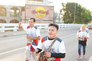 BIB: 6190
                            <button type="button" onclick="openModal(6410057)" class="btn btn-primary btn-sm float-right btn-popup" data-toggle="modal" data-target=".modal-high-quality">
                        <i class="fas fa-shopping-cart"></i> Add to Cart
                    </button>
                                            <button type="button" onclick="isThisMe(6410057, true)" class="btn btn-success btn-sm float-right btn-popup btn-isme hidden" data-toggle="tooltip" data-placement="bottom" title="นี่คือรูปของคุณใช่ไหม คลิกที่นี่เพื่อเอาเข้าอัลบั้ม">
                        <i class="fas fa-plus"></i> Add to album
                    </button>
                    <button type="button" onclick="isThisMe(6410057, false)" class="btn btn-warning btn-sm float-right btn-popup btn-isnotme hidden">
                        <i class="fas fa-ban"></i> Remove from album
                    </button>