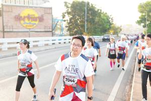 BIB: 7851, 7044
                            <button type="button" onclick="openModal(6436432)" class="btn btn-primary btn-sm float-right btn-popup" data-toggle="modal" data-target=".modal-high-quality">
                        <i class="fas fa-shopping-cart"></i> Add to Cart
                    </button>
                                            <button type="button" onclick="isThisMe(6436432, true)" class="btn btn-success btn-sm float-right btn-popup btn-isme hidden" data-toggle="tooltip" data-placement="bottom" title="นี่คือรูปของคุณใช่ไหม คลิกที่นี่เพื่อเอาเข้าอัลบั้ม">
                        <i class="fas fa-plus"></i> Add to album
                    </button>
                    <button type="button" onclick="isThisMe(6436432, false)" class="btn btn-warning btn-sm float-right btn-popup btn-isnotme hidden">
                        <i class="fas fa-ban"></i> Remove from album
                    </button>