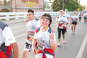 BIB: 7046, 7451
                            <button type="button" onclick="openModal(6469996)" class="btn btn-primary btn-sm float-right btn-popup" data-toggle="modal" data-target=".modal-high-quality">
                        <i class="fas fa-shopping-cart"></i> Add to Cart
                    </button>
                                            <button type="button" onclick="isThisMe(6469996, true)" class="btn btn-success btn-sm float-right btn-popup btn-isme hidden" data-toggle="tooltip" data-placement="bottom" title="นี่คือรูปของคุณใช่ไหม คลิกที่นี่เพื่อเอาเข้าอัลบั้ม">
                        <i class="fas fa-plus"></i> Add to album
                    </button>
                    <button type="button" onclick="isThisMe(6469996, false)" class="btn btn-warning btn-sm float-right btn-popup btn-isnotme hidden">
                        <i class="fas fa-ban"></i> Remove from album
                    </button>