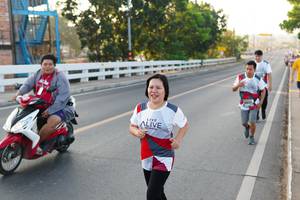 BIB: 905
                            <button type="button" onclick="openModal(6437341)" class="btn btn-primary btn-sm float-right btn-popup" data-toggle="modal" data-target=".modal-high-quality">
                        <i class="fas fa-shopping-cart"></i> Add to Cart
                    </button>
                                            <button type="button" onclick="isThisMe(6437341, true)" class="btn btn-success btn-sm float-right btn-popup btn-isme hidden" data-toggle="tooltip" data-placement="bottom" title="นี่คือรูปของคุณใช่ไหม คลิกที่นี่เพื่อเอาเข้าอัลบั้ม">
                        <i class="fas fa-plus"></i> Add to album
                    </button>
                    <button type="button" onclick="isThisMe(6437341, false)" class="btn btn-warning btn-sm float-right btn-popup btn-isnotme hidden">
                        <i class="fas fa-ban"></i> Remove from album
                    </button>